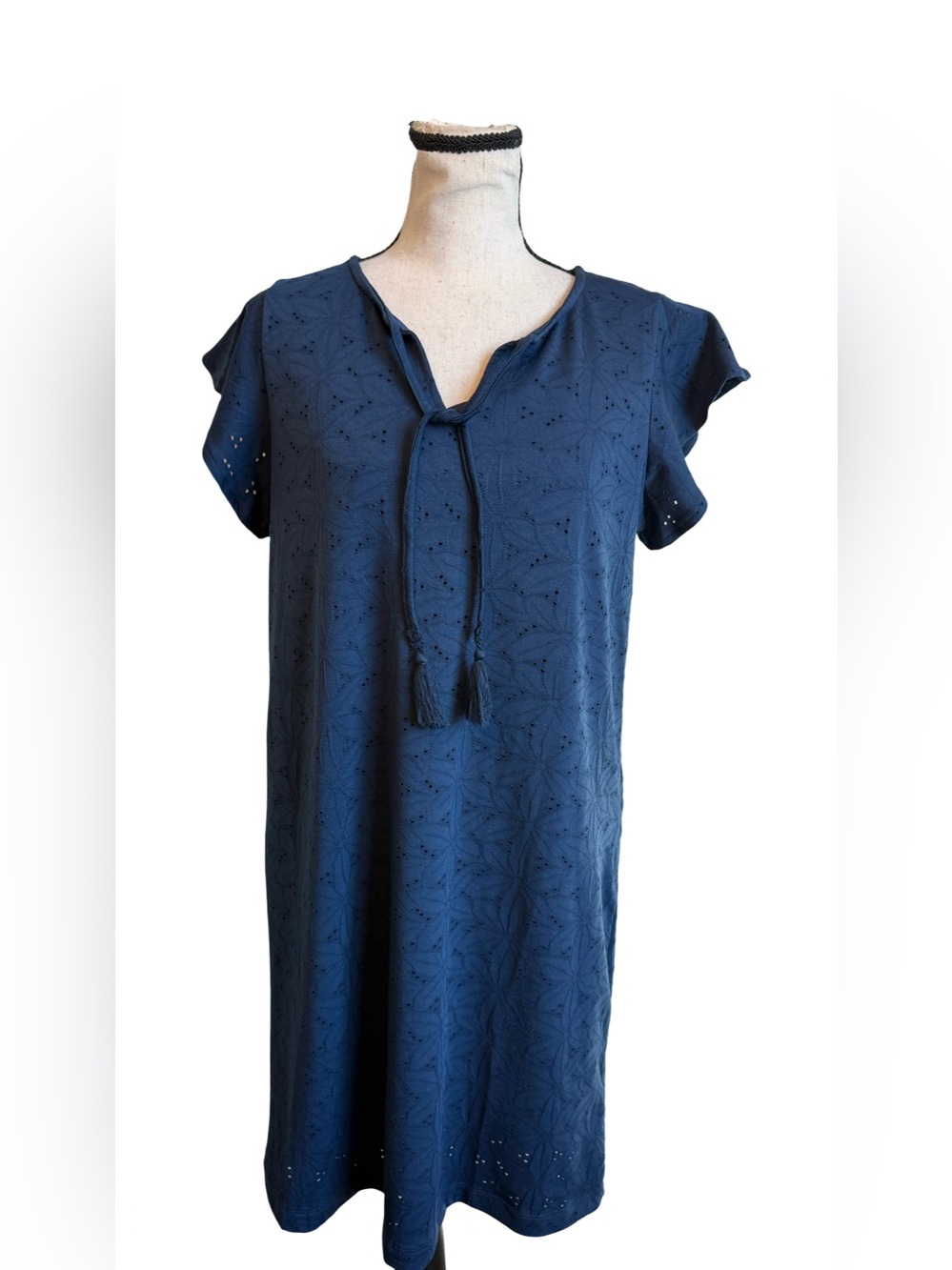 Stella Parker Navy Eyelet Shift Dress Small Flutter Sleeve Tassel Tie NWT